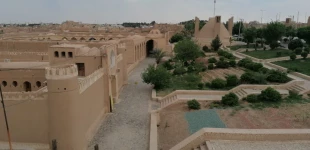 بازدید دانشجویان رشته عکاسی آموزشکده ملی مهارت دختران میبد از بافت تاریخی شاه عباسی میبد
 4