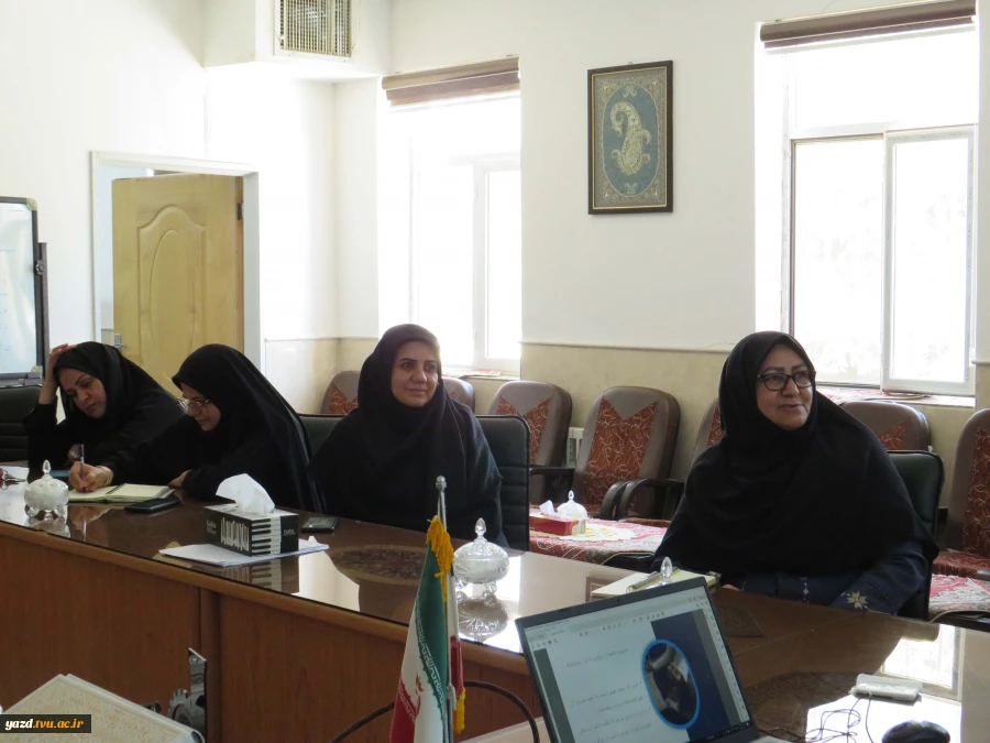 برگزاری کارگاه سلامت روان در آموزشکده ملی مهارت دختران میبد
 2