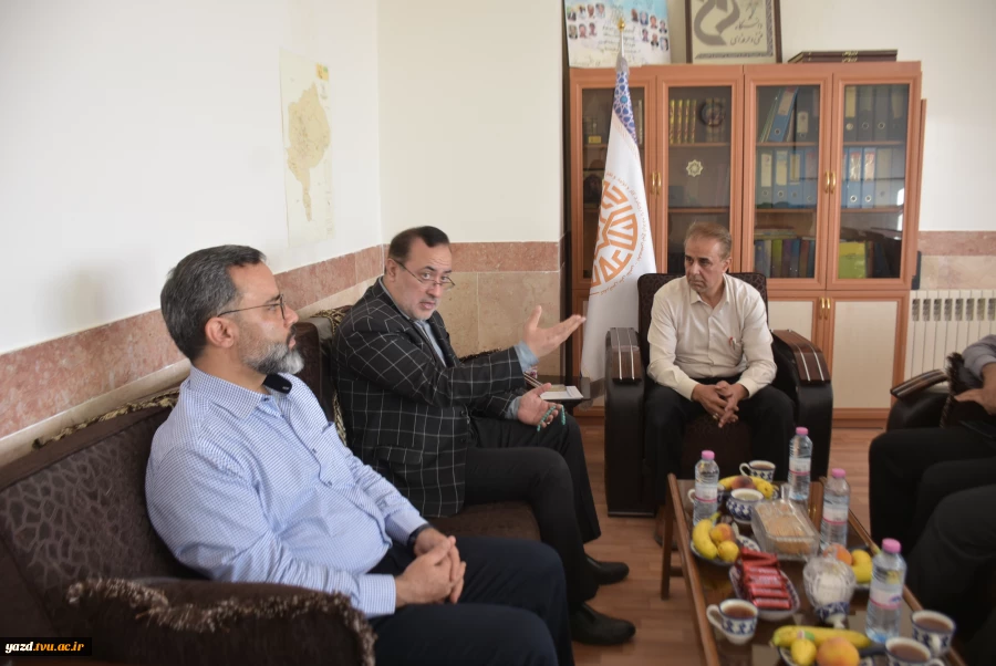 دیدار فرماندار یزد با رئیس دانشگاه ملی مهارت استان یزد 2