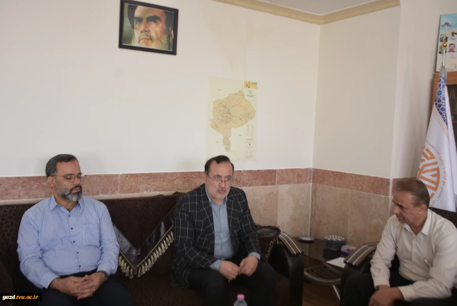 دیدار فرماندار یزد با رئیس دانشگاه ملی مهارت استان یزد 5