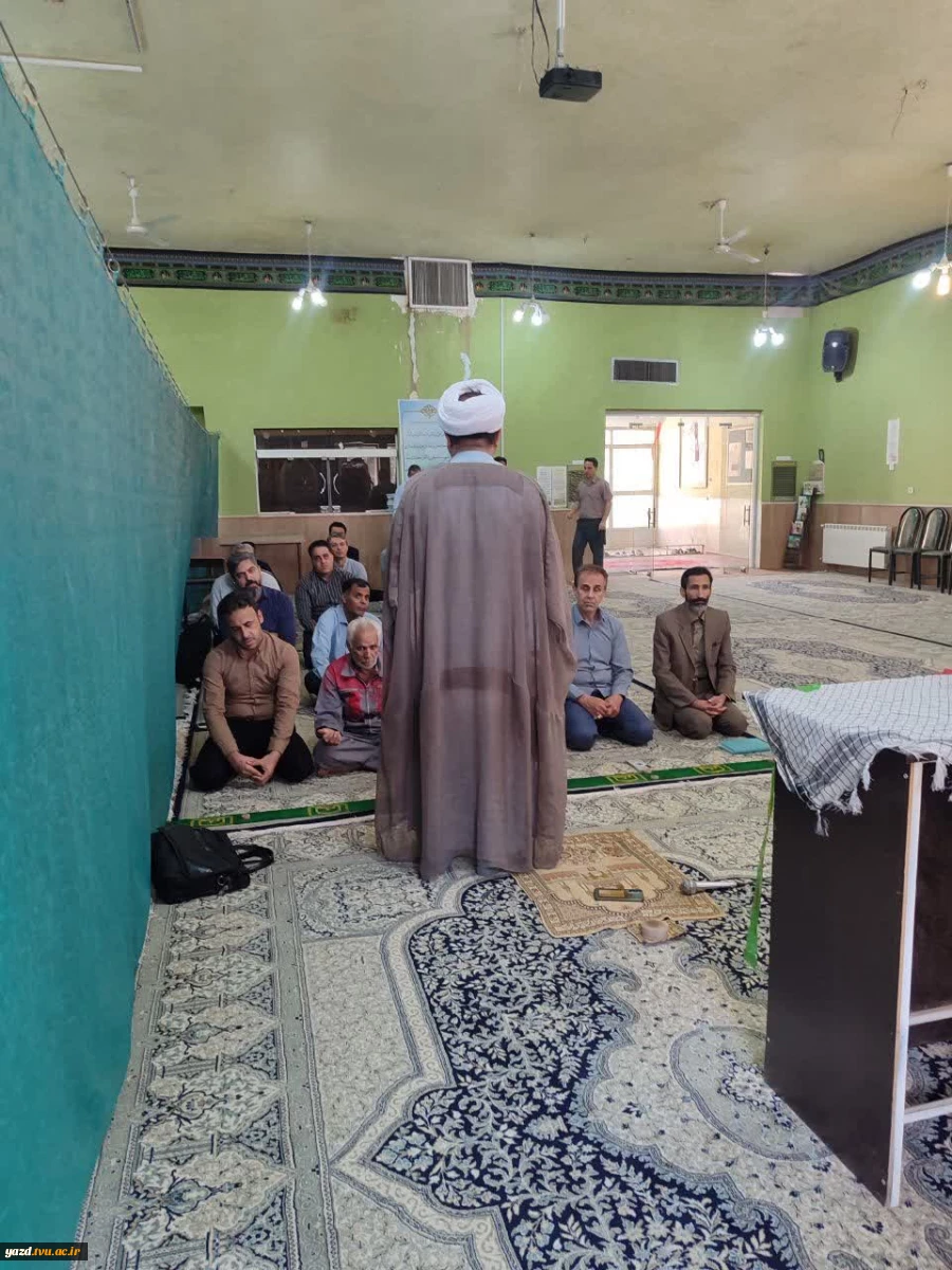 مراسم گرامیداشت هفته دفاع مقدس در دانشگاه ملی مهارت استان یزد 5