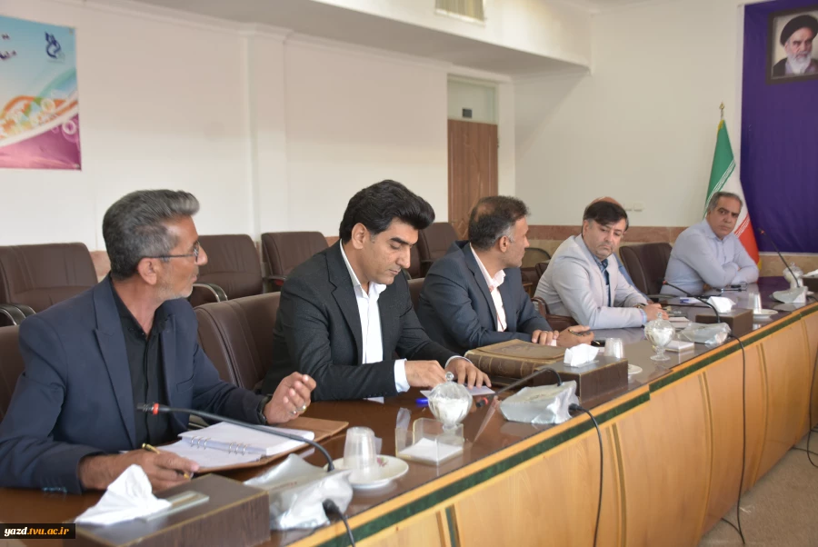 جلسه رییس نظارت و ارزیابی دانشگاه ملی مهارت کشور با روسای مراکز تابعه دانشگاه ملی مهارت استان یزد  3