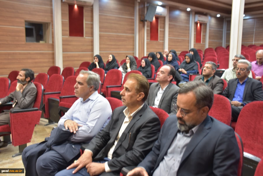 دیدار مدیرکل نظارت و ارزیابی با کارکنان دانشگاه ملی مهارت یزد 3