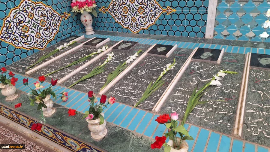 تجدید میثاق کارمندان آموزشکده ملی مهارت دختران میبد با مقام والای شهدا در هفته دفاع مقدس 3