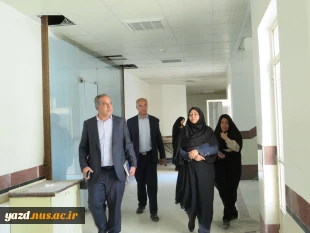 بازدید دکتر عمرانی نماینده نظارت استان از روند بازسازی خوابگاه دختران میبد
 2