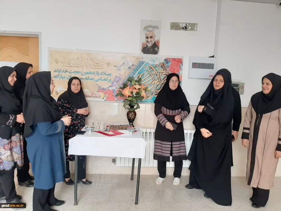 برگزاری ایستگاه صلولتی به مناسبت فرا رسیدن میلاد امام حسن عسکری(ع)
 2