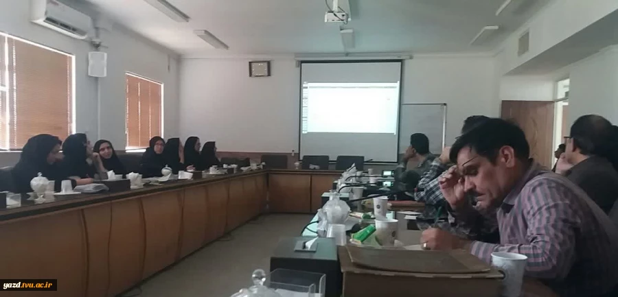 برگزاری کارگاه دانش‌افزایی ویژۀ اعضای هیأت علمی دانشگاه ملی مهارت استان یزد 4