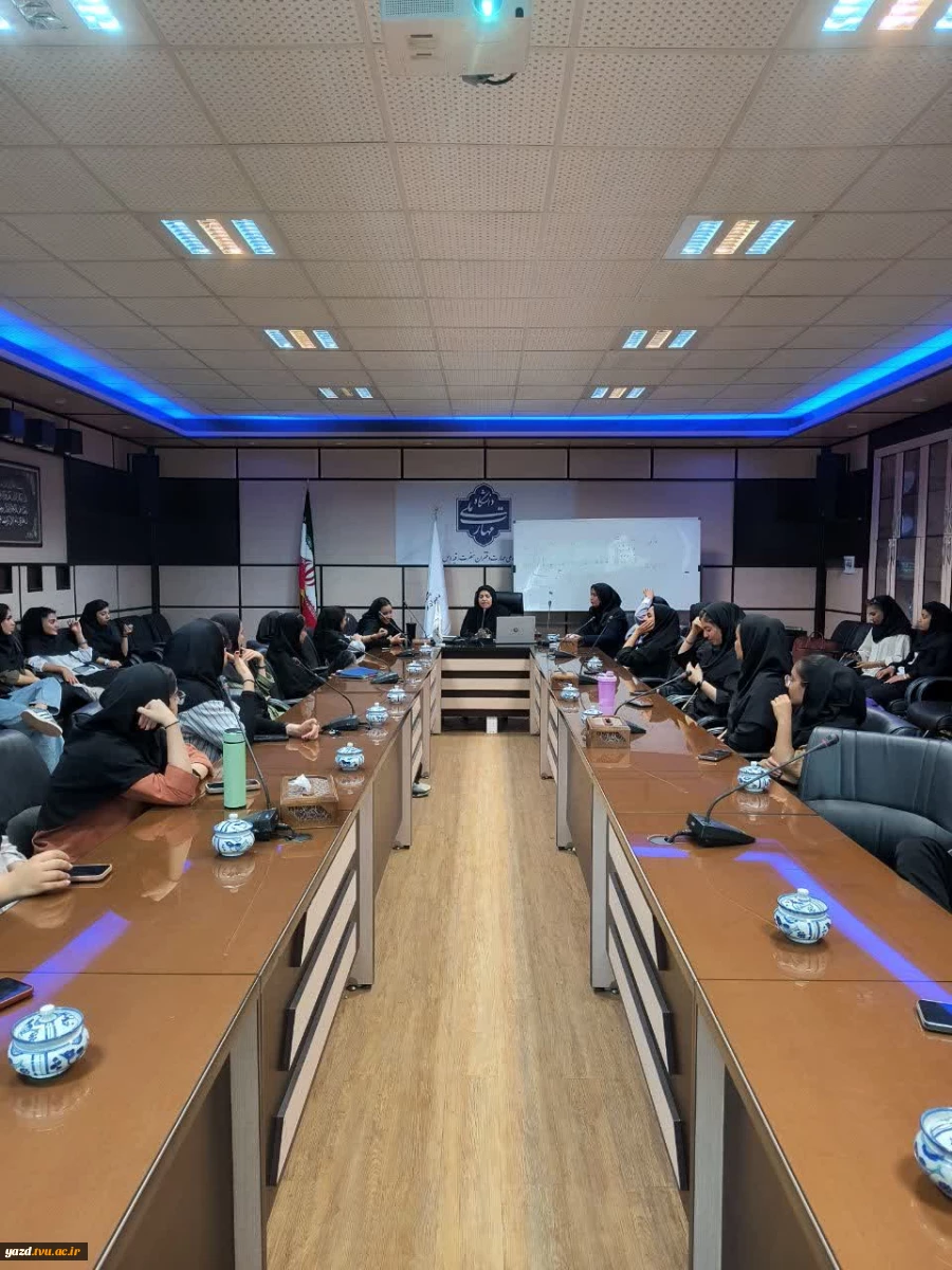 برگزاری کارگاه آموزشی داوری و مربی‌گری ورزش کوکو در دانشگاه ملی مهارت دختران یزد
 4