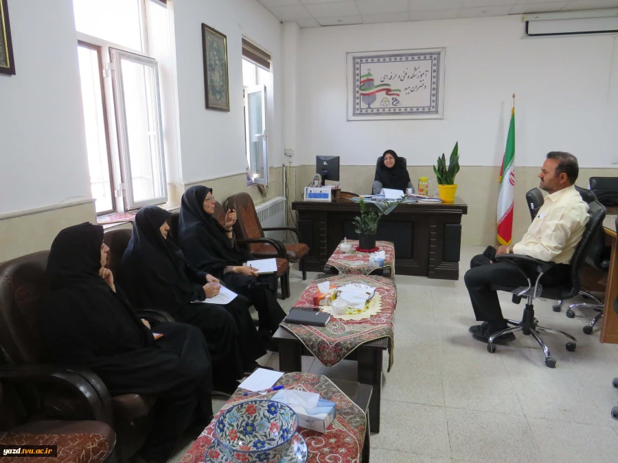 برگزاری جلسه شورای فرهنگی درآموزشکده ملی مهارت دختران میبد
 2