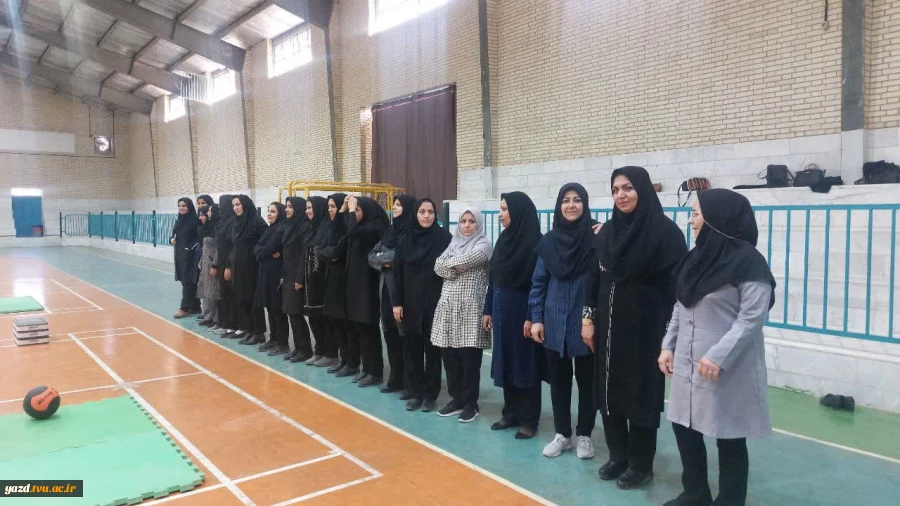 برگزاری مسابقات آمادگی جسمانی کارکنان آموزشکده ملی مهارت دختران میبدبه مناسبت هفته تربیت بدنی
 2