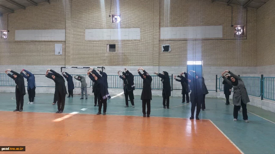 برگزاری مسابقات آمادگی جسمانی کارکنان آموزشکده ملی مهارت دختران میبدبه مناسبت هفته تربیت بدنی
 2