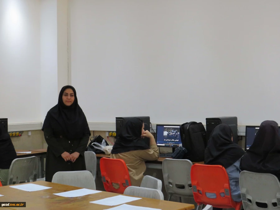 برگزاری نشست علمی ویژه دانشجویان گرافیک درآموزشکده ملی مهارت دختران میبد
 4