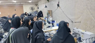 بازدید دانشجویان دانشگاه ملی مهارت (واحد دختران میبد) از شرکت کیان جامه یزد
 3