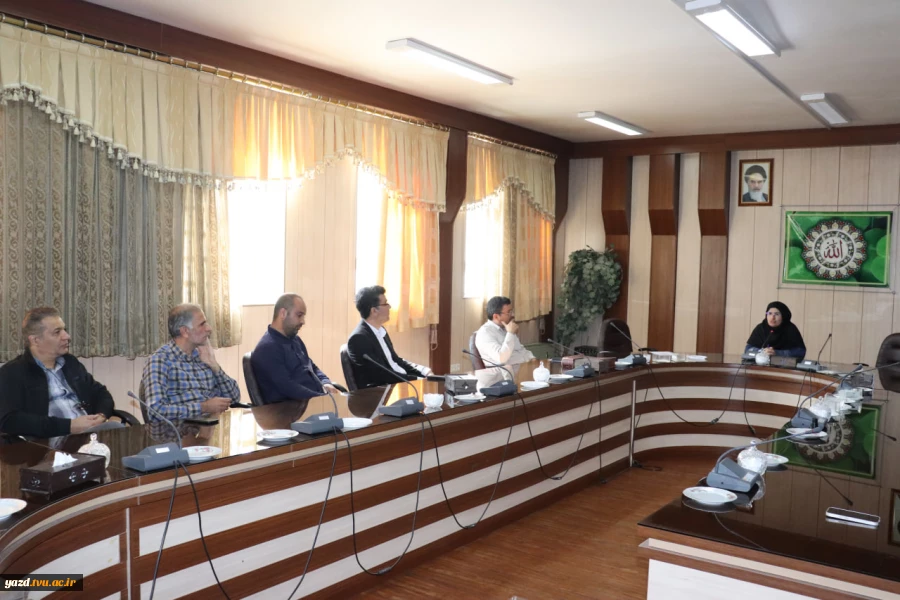 برگزاری جلسه شورای اداری کارکنان آموزشکده ملی مهارت دختران یزد - حضرت رقیه (س) در پردیس دختران امام علی (ع)
 3