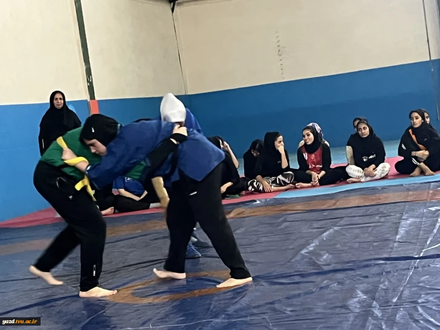 مسابقات کشتی آلیش دانشجویان آموزشکده ملی مهارت دختران یزد - حضرت رقیه(س) برگزار شد
 2