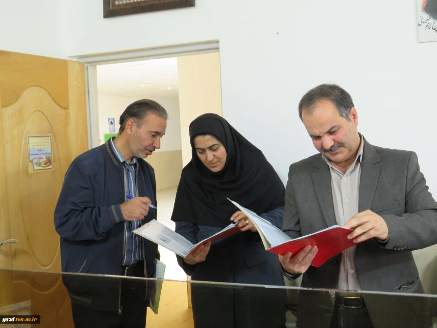 بازدید تیم نظارت و ارزیابی دانشگاه ملی مهارت استان یزداز آموزشکده ملی مهارت دختران میبد
 5