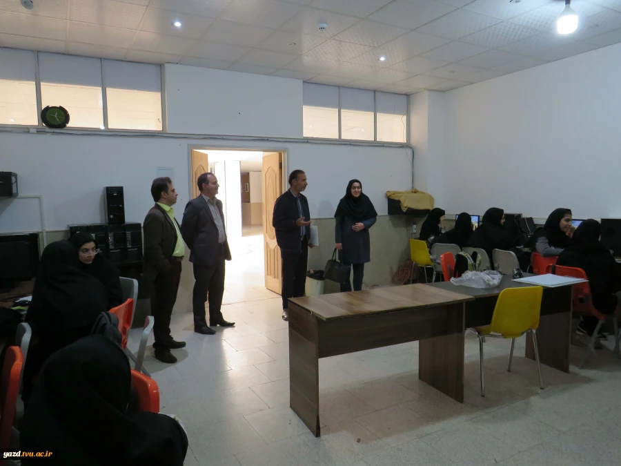 بازدید تیم نظارت و ارزیابی دانشگاه ملی مهارت استان یزداز آموزشکده ملی مهارت دختران میبد
 6