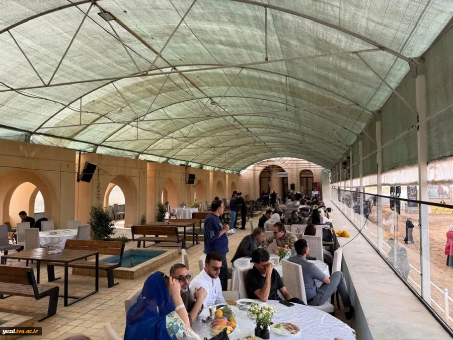 حضور دانشجویان دانشگاه ملی مهارت واحد دختران میبد در جشنواره زیبایی اسب اصیل عرب کشور
 2