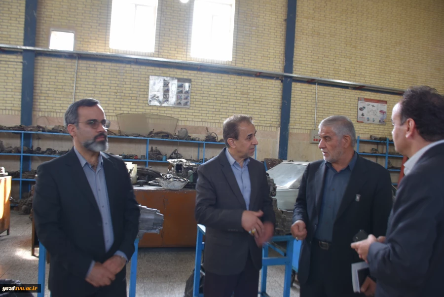 بازدید دکتر جوکار از دانشگاه ملی مهارت استان یزد و بررسی ظرفیت‌ها و چالش‌های آموزشی و مهارتی 3