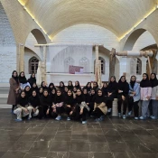 بازدید آموزشی دانشجویان رشته گرافیک آموزشکده ملی مهارت دختران یزد – حضرت رقیه (س) از موزه تار و پود
 2