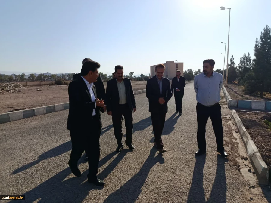 بازدید نماینده بافق در مجلس شورای اسلامی به همراه ریاست دانشگاه ملی مهارت استان یزد از آموزشکده بافق 3