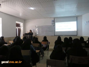 رویداد کارآفرینی: «رویاهاتو ساده کن، راهتو پیدا کن!» در آموزشکده ملی مهارت دختران میبد
 2