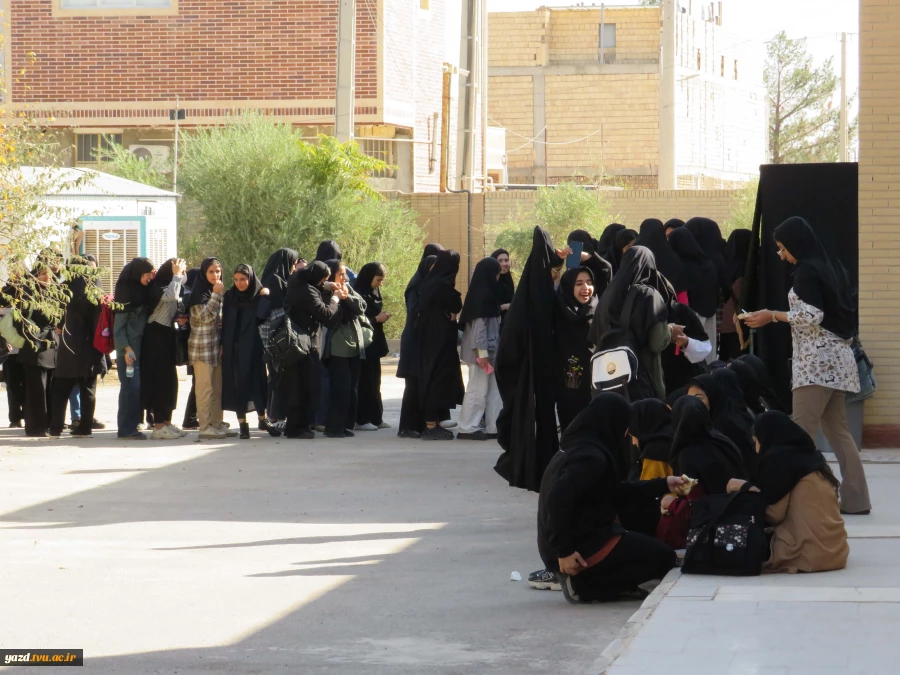 برپایی موکب فاطمی درآستانه شهادت حضرت زهرا(س) در اموزشکده ملی مهارت دختران میبد
 2