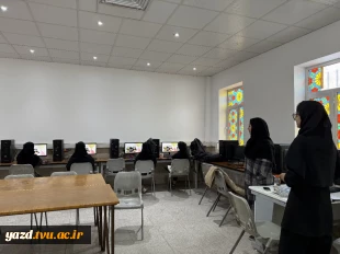 نشست تخصصی «از ایده تا هویت: طراحی حرفه‌ای برند بوک» در آموزشکده ملی مهارت دختران میبد
 4