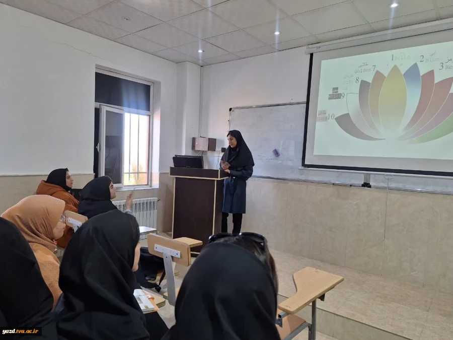 زبان رمزآلود رنگ‌ها: رویداد علمی انجمن گرافیک آموزشکده ملی مهارت دختران میبد
 3