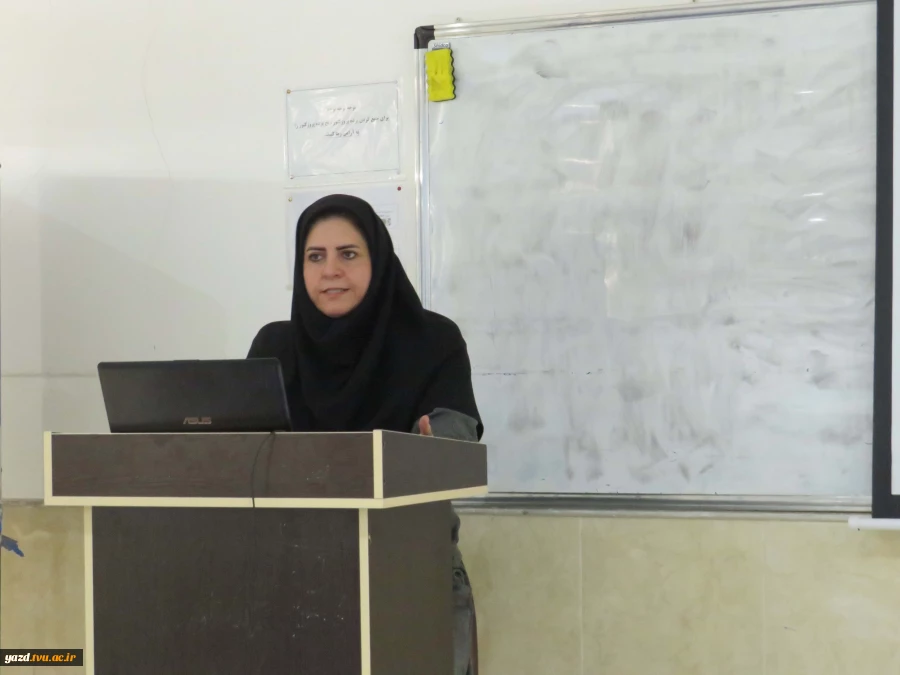 برگزاری کارگاه آموزشی «جایگاه تجزیه و تحلیل و طراحی سیستم‌ها در مدیریت» در آموزشکده ملی مهارت دختران میبد
 7