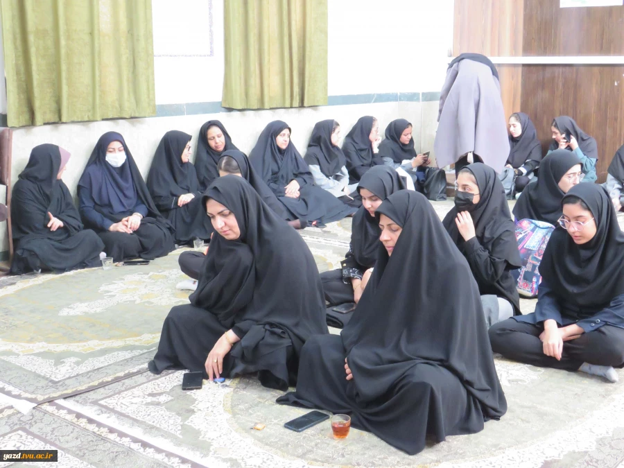 برنامه عزاداری وفات حضرت ام‌البنین(س) به همت واحد فرهنگی آموزشکده ملی مهارت دختران میبد
 3