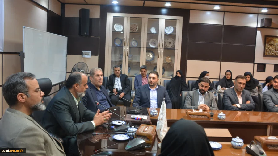 بازدید معاون اداری، مالی و منابع انسانی دانشگاه ملی مهارت از آموزشکده ملی مهارت دختران یزد - حضرت رقیه(س) به مناسبت روز دانشجو
 4