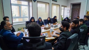 نشست دانشجویی با حضور مدیرکل دفتر امور سیاسی، انتخابات و تقسیمات کشوری استانداری و نماینده دانشجویان دانشگاه ملی مهارت استان یزد 4