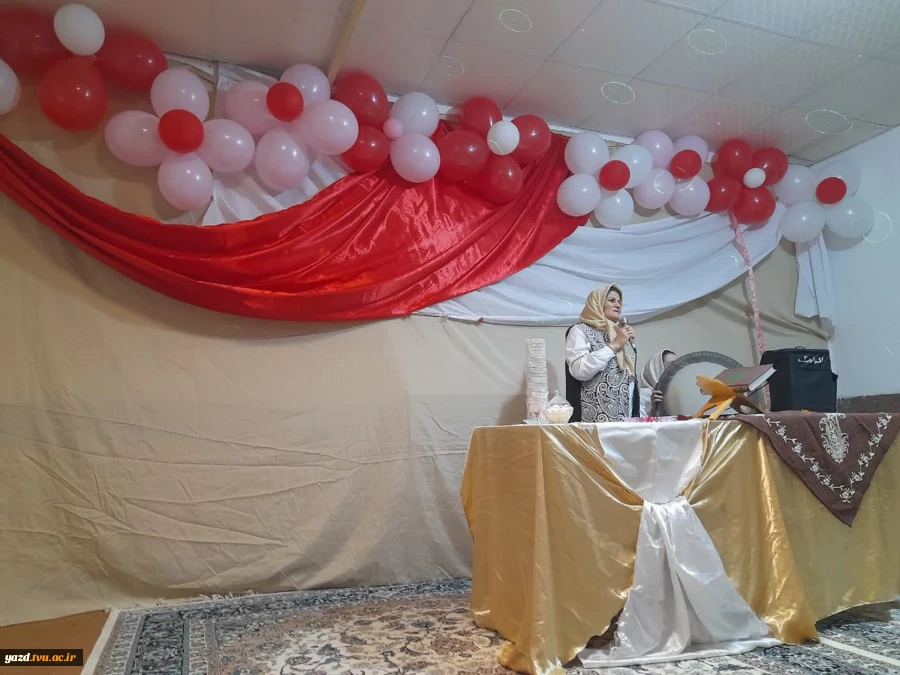 برگزاری جشن میلاد حضرت زهرا سلام الله علیها در خوابگاه شقایق آموزشکده ملی مهارت دختران میبد
 5