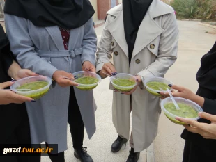 آش متبرک فاطمی؛ پیشکشی از مهر همکاران به نام حضرت زهرا (س) در آموزشکده ملی مهارت دختران میبد
 6