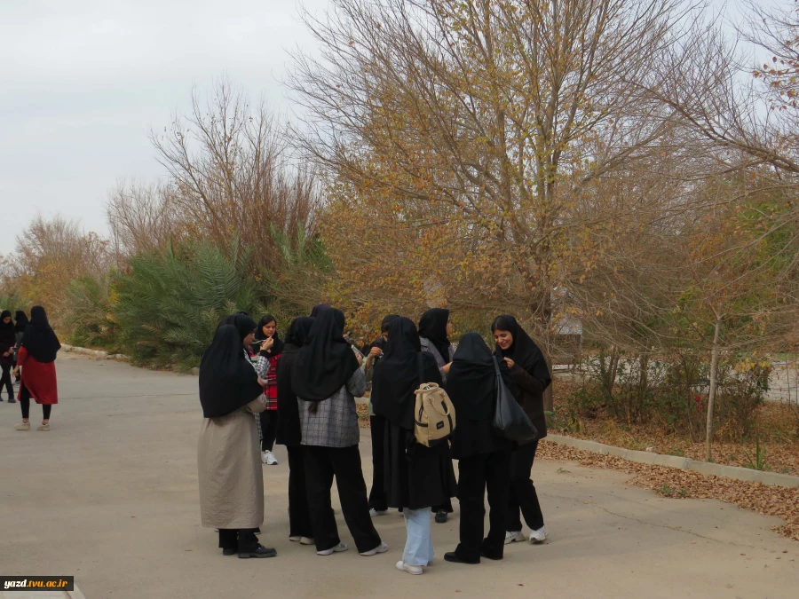 آش متبرک فاطمی؛ پیشکشی از مهر همکاران به نام حضرت زهرا (س) در آموزشکده ملی مهارت دختران میبد
 8