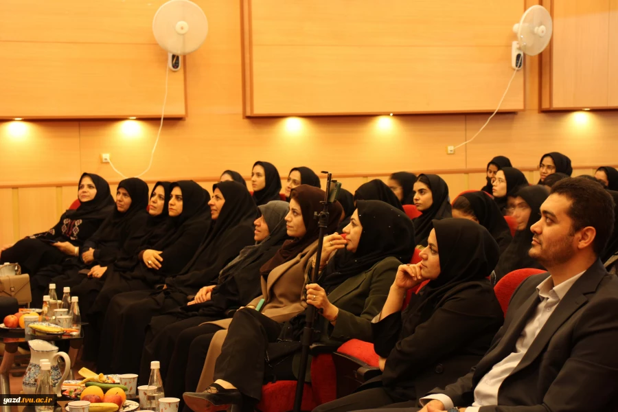 برگزاری سمینار تخصصی «پرش به سوی آینده»
 4