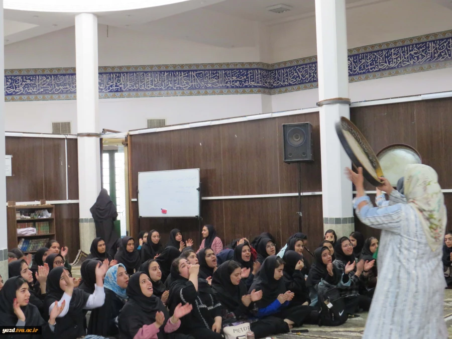 جشن پرشکوه روز دانشجو؛ تلفیقی از آیین، نشاط و پیوند دانشجویی
 2