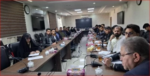 حضور دانشجویان دانشگاه ملی مهارت استان یزد در نشست تخصصی کارگروه صمت دانشجویی با مدیرکل محترم صنعت معدن و تجارت استان یزد 3