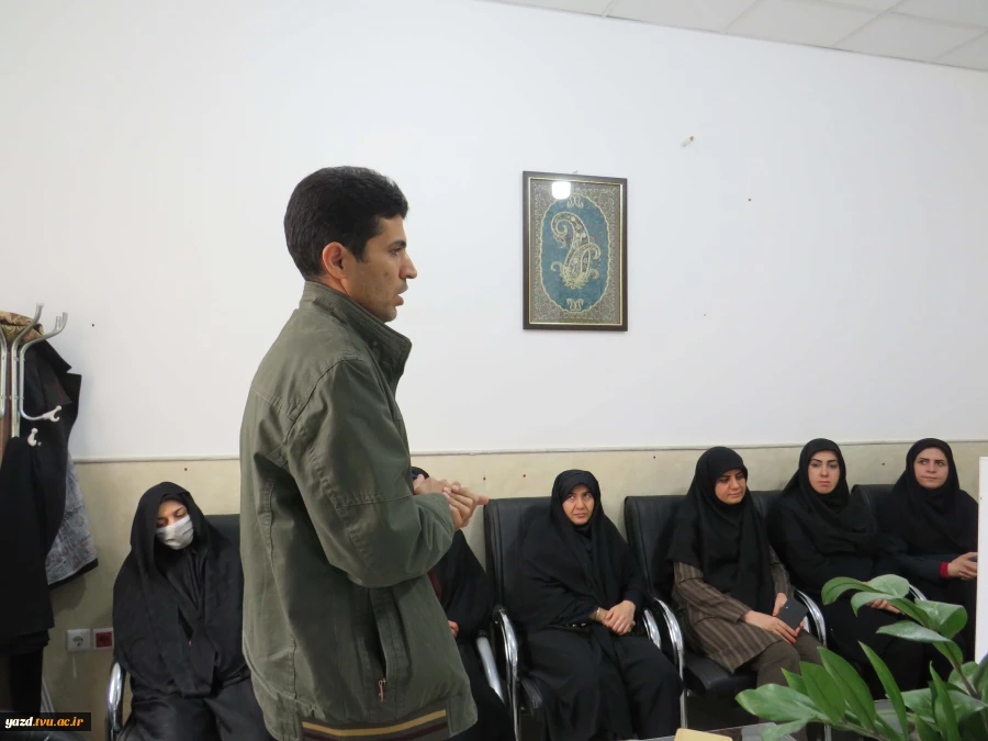 ،کارگاه آموزشی «نان کامل و سلامت تغذیه» در مرکز دختران میبد
 4