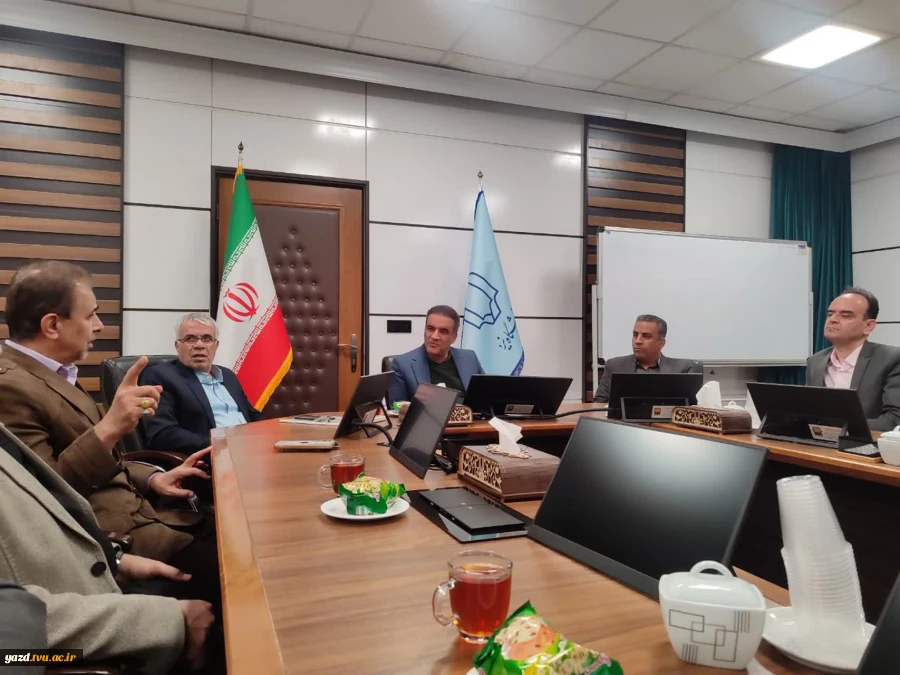 دیدار هیات رئیسه دانشگاه ملی مهارت استان یزد با رئیس دانشگاه یزد 3
