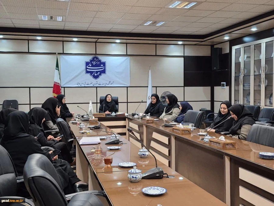 برگزاری کارگاه «تغذیه آگاهانه، زندگی سالم» در آموزشکده ملی مهارت دختران یزد
 2