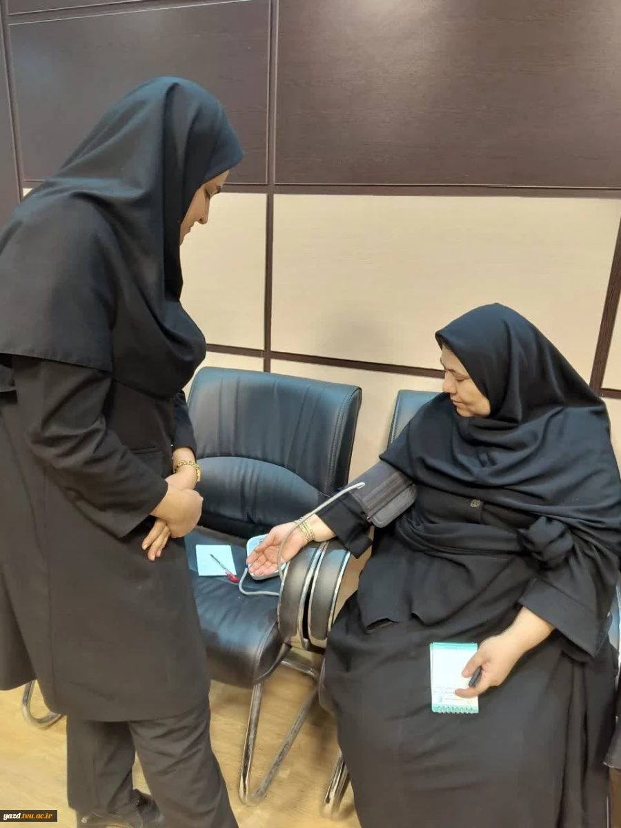 برگزاری کارگاه «تغذیه آگاهانه، زندگی سالم» در آموزشکده ملی مهارت دختران یزد
 2