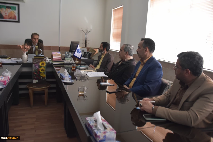 برگزاری دومین جلسه بنیاد حامیان در دانشگاه ملی مهارت استان یزد 3