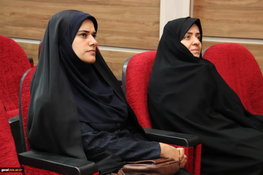 آیین تکریم و معارفه رئیس آموزشکده ملی مهارت دختران یزد - حضرت رقیه (س) در دانشگاه ملی مهارت استان یزد
 5