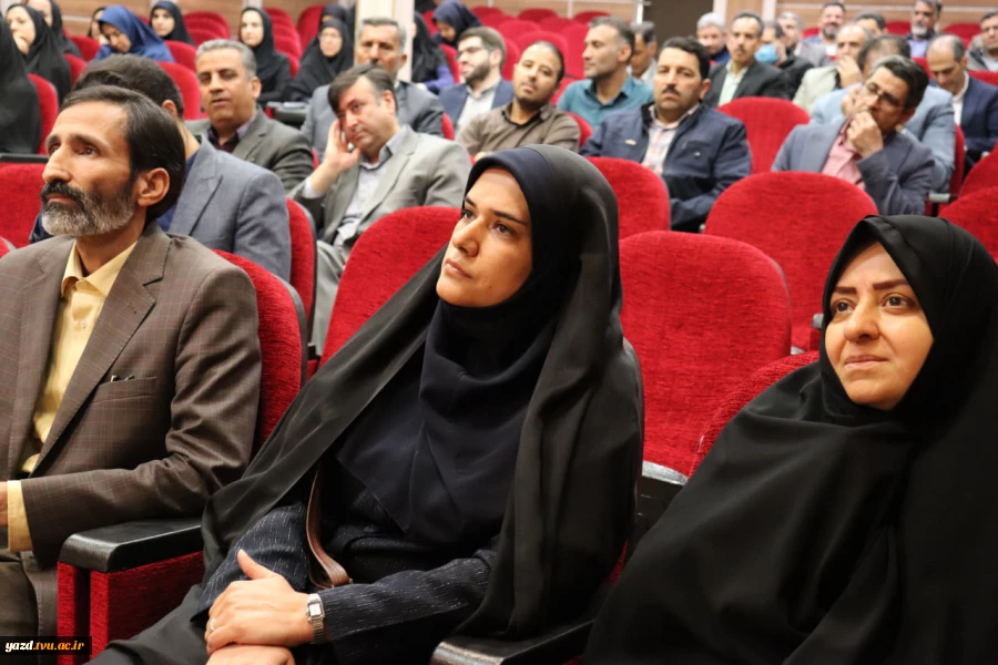 آیین تکریم و معارفه رئیس آموزشکده ملی مهارت دختران یزد - حضرت رقیه (س) در دانشگاه ملی مهارت استان یزد
 6