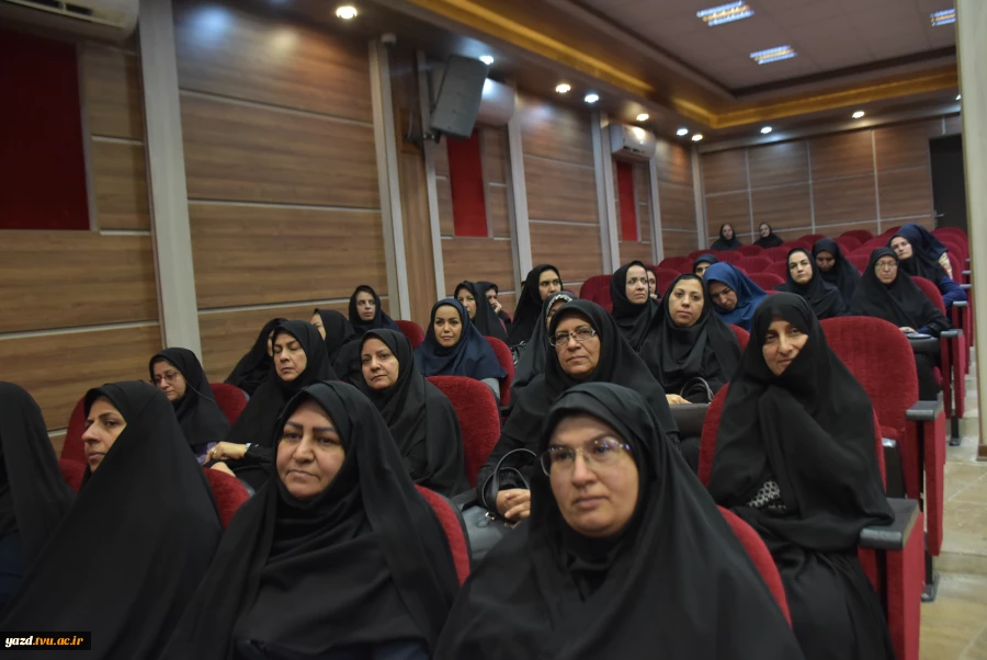 برگزاری جلسه تکریم و معارفه رئیس آموزشکده دختران یزد حضرت رقیه(س) 2