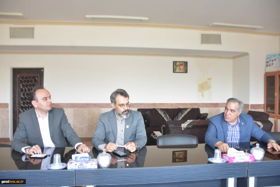 برگزاری جلسه بنیاد حامیان دانشگاه ملی مهارت استان یزد 5