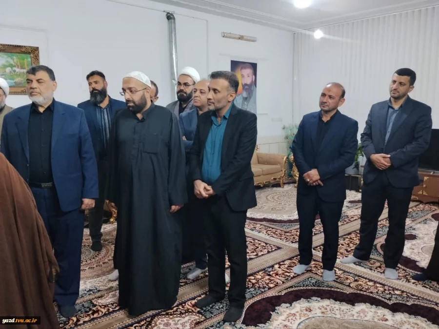 دیدار با خانواده شهید گرانقدر رحمان چاکرالحسینی به منظور عرض تبریک و تسلیت به خانواده معظم این شهید 3