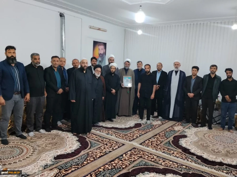 دیدار با خانواده شهید گرانقدر رحمان چاکرالحسینی به منظور عرض تبریک و تسلیت به خانواده معظم این شهید 6